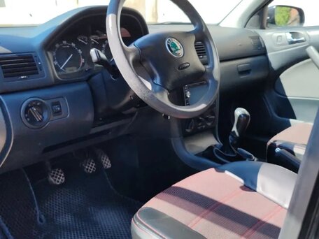 2008 Skoda Octavia I (A4) Рестайлинг, чёрный, 750000 рублей, вид 5