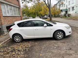 2011 Opel Astra J, белый, 500000 рублей, вид 4