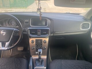 2014 Volvo V40 Cross Country I, белый, 999999 рублей, вид 5