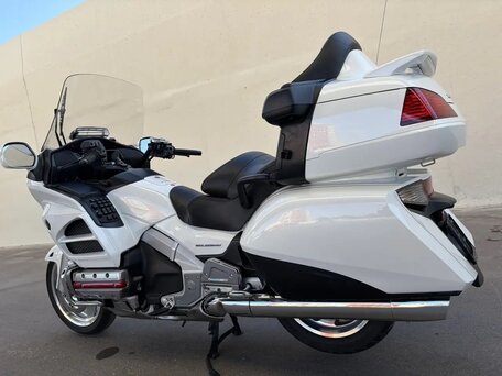 2013 Honda GL 1800 Gold Wing, белый, 1390000 рублей, вид 2