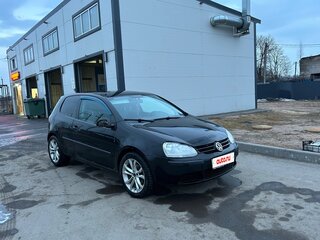 2005 Volkswagen Golf V, чёрный, 330000 рублей, вид 3