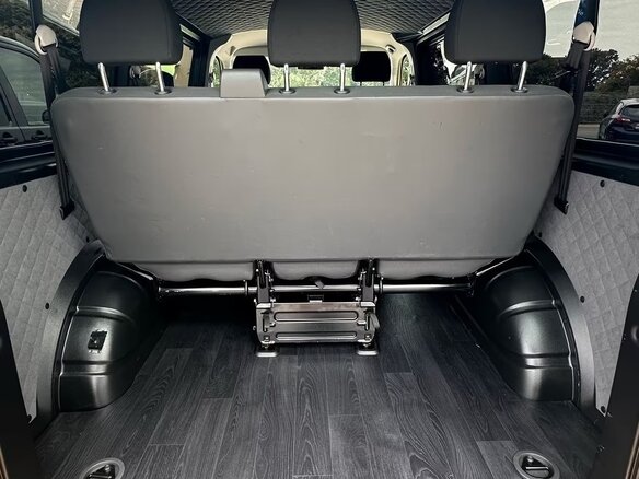 2023 Volkswagen Multivan T6 Рестайлинг, синий - вид 9
