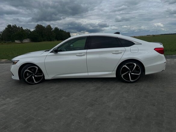 2022 Honda Accord X Рестайлинг, белый, 1900000 рублей - вид 8