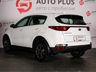 2021 Kia Sportage IV Рестайлинг, белый, 2280000 рублей, вид 2
