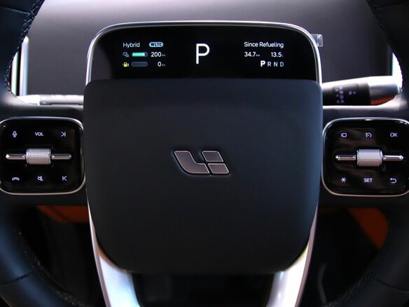 2025 Li Auto (Lixiang) L9 52.3 kWh I Рестайлинг, чёрный, 11990000 рублей - вид 21