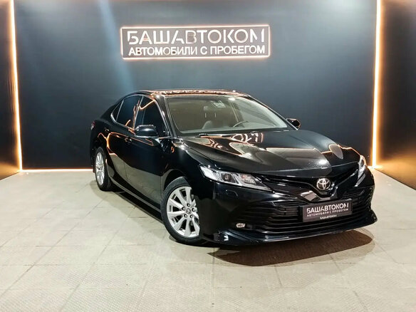 2018 Toyota Camry VIII (XV70), чёрный - вид 2