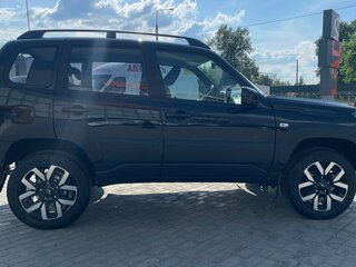 2026 Lada (ВАЗ) Niva Travel I Рестайлинг, чёрный, 1814000 рублей, вид 5