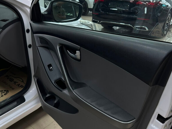 2014 Hyundai Elantra V (MD) Рестайлинг, белый - вид 17