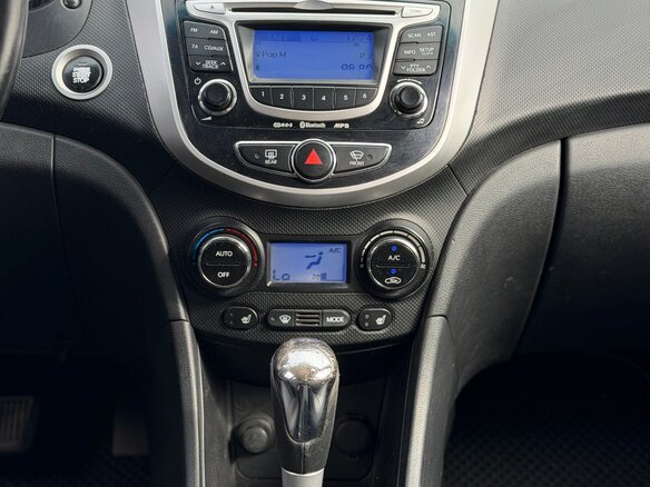 2011 Hyundai Solaris I, красный - вид 20
