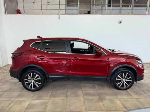 2020 Nissan Qashqai II Рестайлинг, красный - вид 4