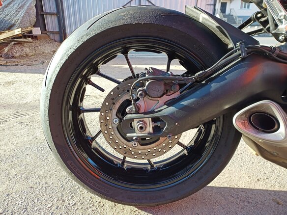 2014 Yamaha MT-09 (FZ-09), чёрный, 600000 рублей - вид 13