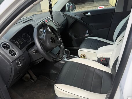 2010 Volkswagen Tiguan I, белый, 1100000 рублей, вид 3