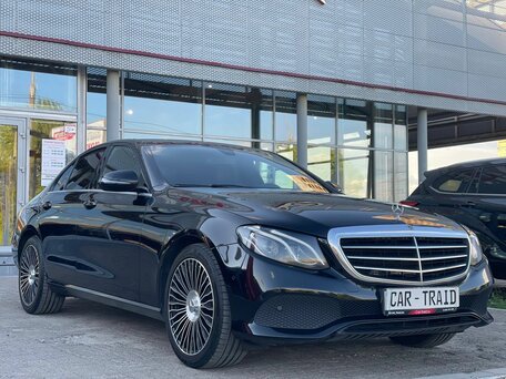 2018 Mercedes-Benz E-Класс 200 V (W213, S213, C238), чёрный, 2521000 рублей, вид 4