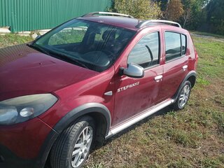 2012 Renault Sandero I, красный, 640000 рублей, вид 4