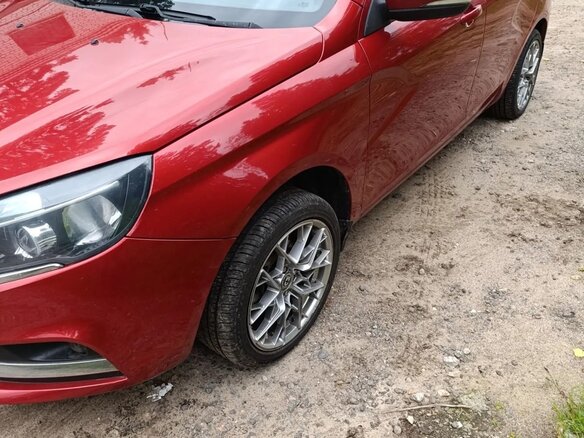 2018 Lada (ВАЗ) Vesta I, красный, 850000 рублей - вид 1