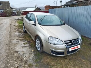 2008 Volkswagen Jetta V, бежевый, 600000 рублей, вид 2