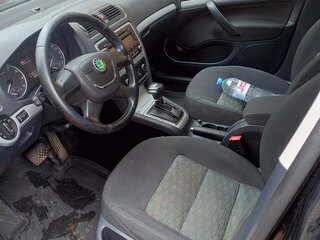 2013 Skoda Octavia II (A5) Рестайлинг, чёрный, 1100000 рублей, вид 5