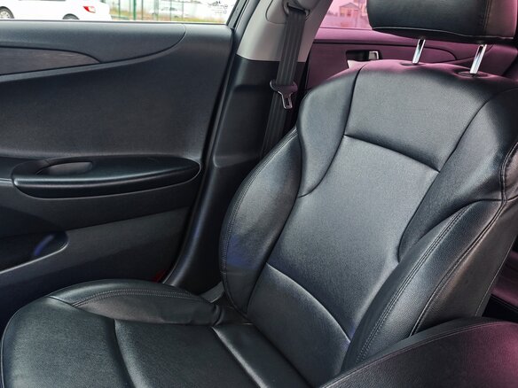 2011 Hyundai Sonata VI (YF), чёрный, 1100000 рублей - вид 17