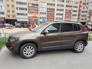 2014 Volkswagen Tiguan I Рестайлинг, коричневый, 1160000 рублей, вид 3