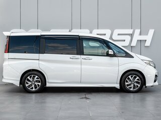 2015 Honda Stepwgn Spada V, белый, 1970000 рублей, вид 5