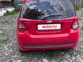 2010 Chevrolet Aveo I Рестайлинг, красный, 420000 рублей, вид 3