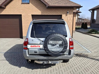 2002 Mitsubishi Pajero III Рестайлинг, серебристый, 1150000 рублей, вид 3