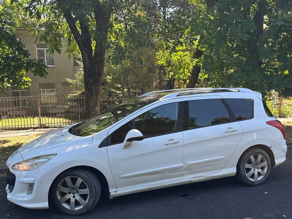 2008 Peugeot 308 I, белый, 345000 рублей - вид 5