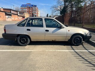 1997 Daewoo Nexia I, бежевый, 135000 рублей, вид 4