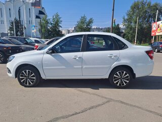 2026 Lada (ВАЗ) Granta I Рестайлинг, белый, 1311900 рублей, вид 2