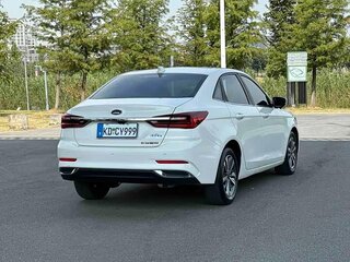 2022 Ford Escort VI Рестайлинг 2, белый, 980000 рублей, вид 3