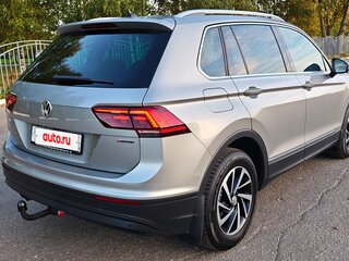 2018 Volkswagen Tiguan II, серебристый, 2610000 рублей, вид 5