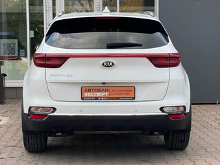 2019 Kia Sportage IV Рестайлинг, белый, 2039000 рублей, вид 4