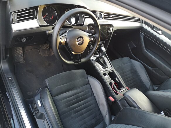2018 Volkswagen Passat DSG7 B8, чёрный, 1820000 рублей - вид 11