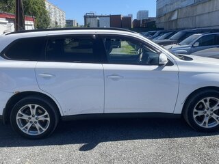 2013 Mitsubishi Outlander III, белый, 1180000 рублей, вид 3