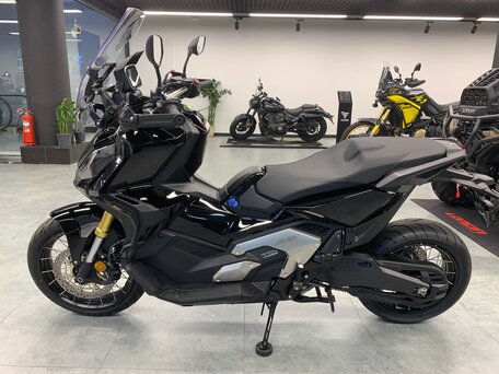 2021 Honda X-ADV, чёрный, 1440000 рублей, вид 2