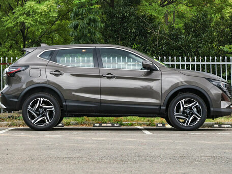 2025 Nissan Qashqai II Рестайлинг 2, белый, 2350000 рублей, вид 4
