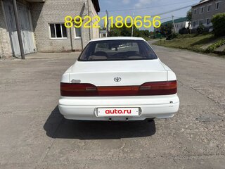1990 Toyota Vista III (V30), белый, 198000 рублей, вид 4
