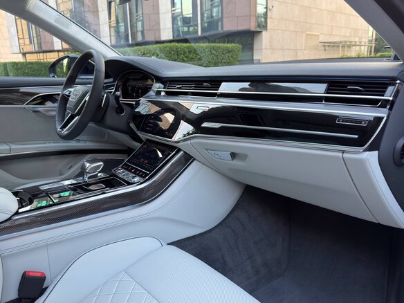 2025 Audi S8 IV (D5) Рестайлинг, серый - вид 27