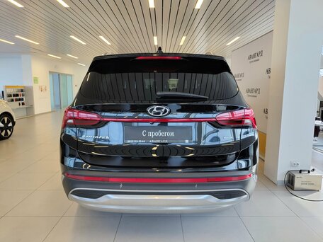 2022 Hyundai Santa Fe IV Рестайлинг, чёрный, 3399000 рублей, вид 4