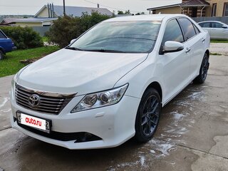 2012 Toyota Camry VII (XV50), белый, 1630000 рублей, вид 1