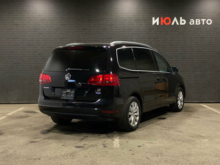 2011 Volkswagen Sharan II, чёрный, 1415000 рублей, вид 5