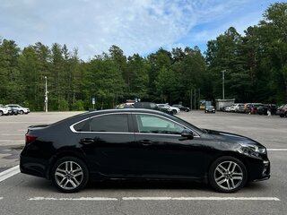 2020 Kia Cerato IV, чёрный, 1975000 рублей, вид 4