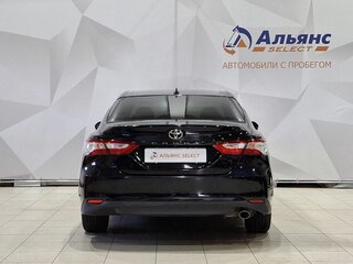 2019 Toyota Camry VIII (XV70), чёрный, 2530000 рублей, вид 4