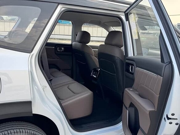 2026 Wuling Starlight 560, серебристый, 2100010 рублей - вид 11