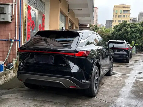2025 Lexus RX 300 V, чёрный, 6453000 рублей, вид 3