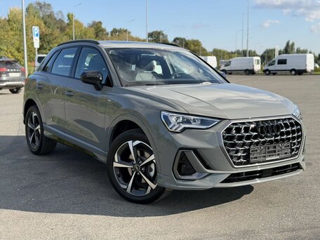 Audi Q3 II (F3)