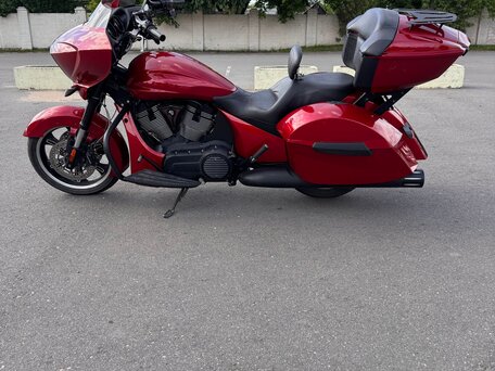 2014 Victory Cross Country, красный, 850000 рублей, вид 5