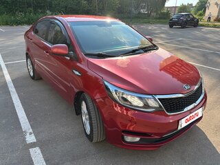 2016 Kia Rio III Рестайлинг, красный, 930000 рублей, вид 3