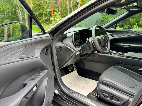 2026 Lexus RX 350 V, чёрный, 12700000 рублей - вид 2
