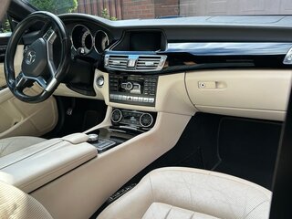 2014 Mercedes-Benz CLS 350 II (C218), чёрный, 2600000 рублей, вид 4